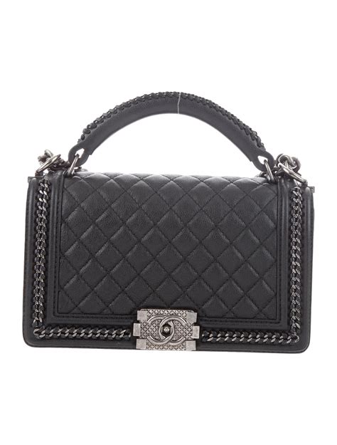 what is the length of chanel boy bag chain